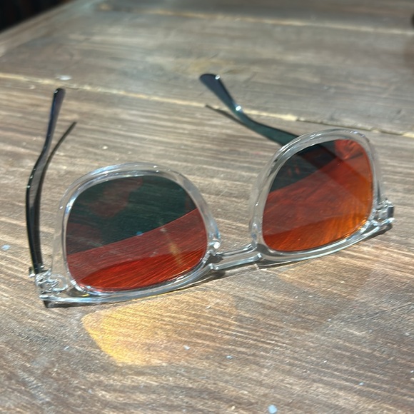 Sunglasses - Picture 4 of 4